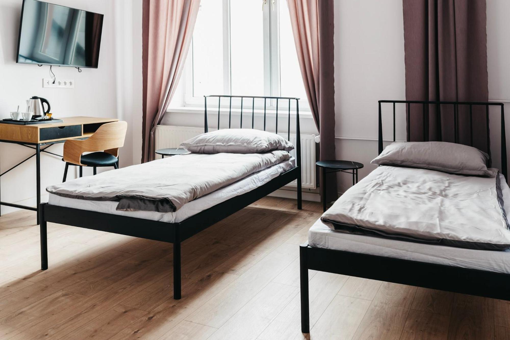 Hostel Kamienica 9 ซอสนอวีแยตส์ ภายนอก รูปภาพ